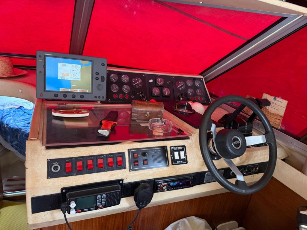 WhatsApp Image 2025-10-01 at 19.38.44